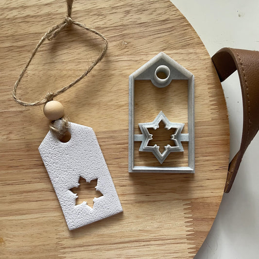 Snowflake Gift Tag With Cutout